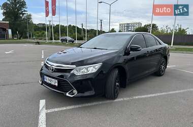Седан Toyota Camry 2016 в 