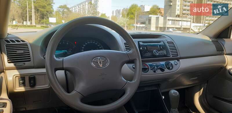Седан Toyota Camry 2004 в Белой Церкви