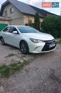 Седан Toyota Camry 2015 в Днепре