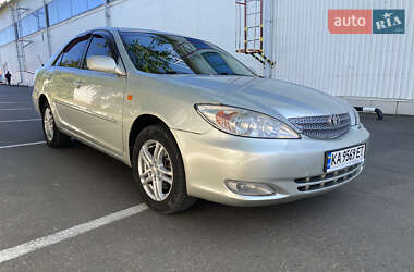 Седан Toyota Camry 2004 в Білгороді-Дністровському
