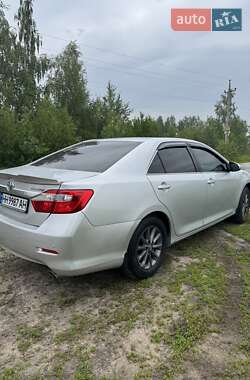 Седан Toyota Camry 2012 в Ирпене