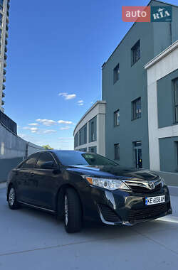 Седан Toyota Camry 2013 в 