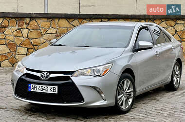 Седан Toyota Camry 2017 в Виннице