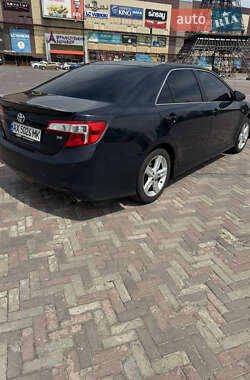 Седан Toyota Camry 2012 в 
