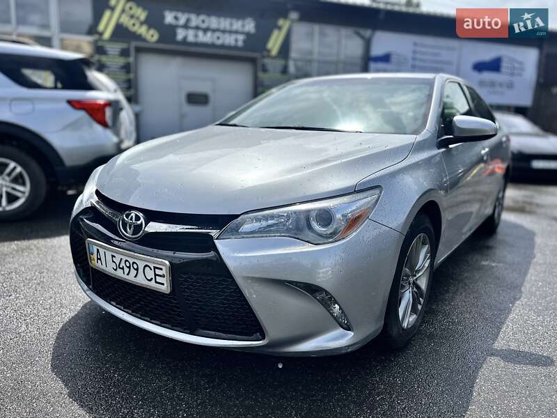 Toyota Camry 2016