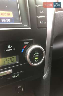 Седан Toyota Camry 2014 в 