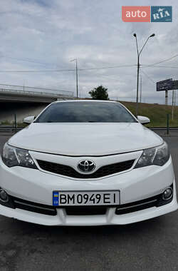 Седан Toyota Camry 2012 в Києві