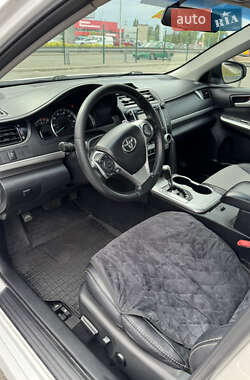 Седан Toyota Camry 2012 в 