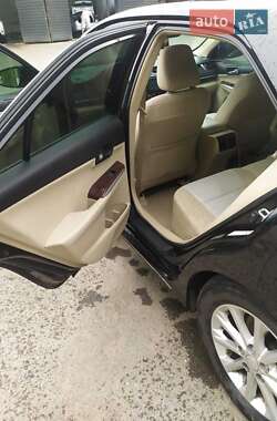 Седан Toyota Camry 2012 в 