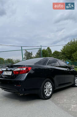 Седан Toyota Camry 2013 в 