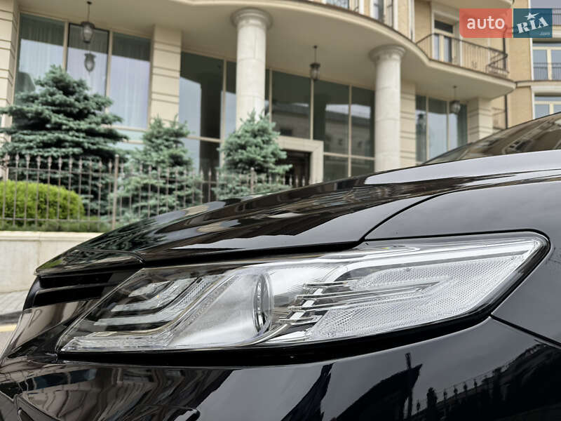 Седан Toyota Camry 2024 в Киеве