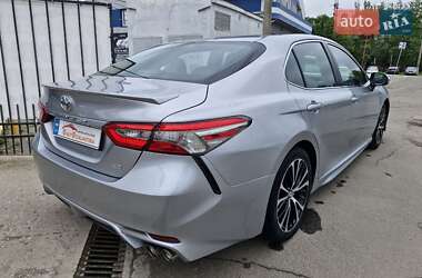 Седан Toyota Camry 2018 в 