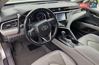 Седан Toyota Camry 2018 в 