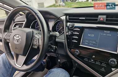 Седан Toyota Camry 2018 в 