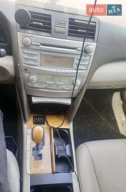 Седан Toyota Camry 2006 в Києві