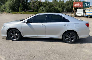 Седан Toyota Camry 2011 в Запорожье