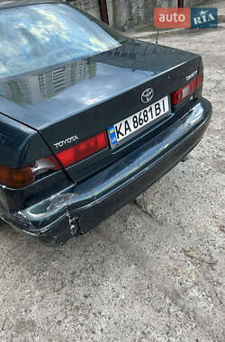 Седан Toyota Camry 1998 в 