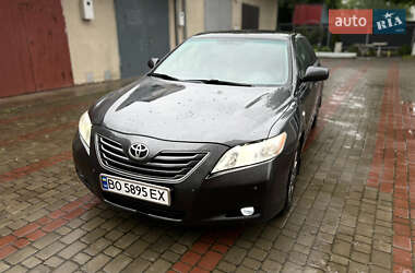 Седан Toyota Camry 2007 в 