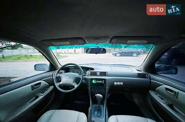 Седан Toyota Camry 2000 в 