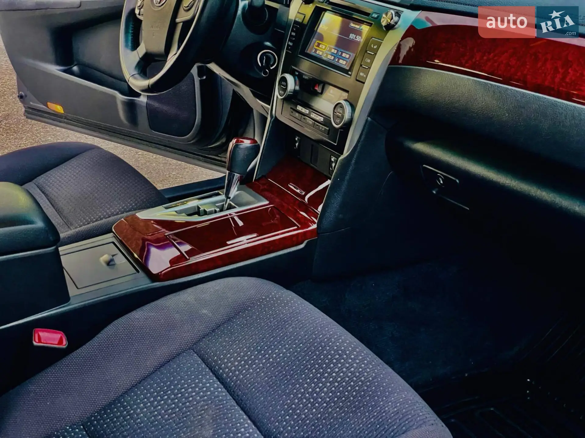 2013 Toyota Camry - мініатюра 27