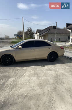 Седан Toyota Camry 2010 в 
