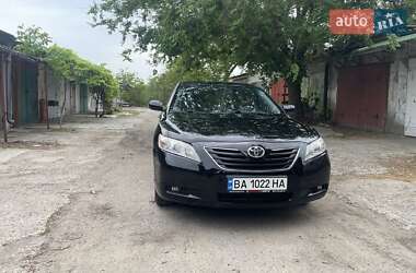 Седан Toyota Camry 2008 в Николаеве