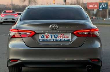 Седан Toyota Camry 2022 в 