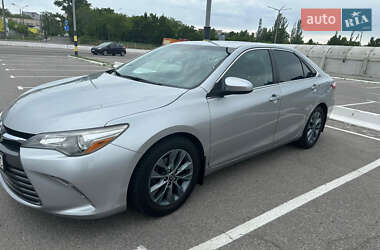 Седан Toyota Camry 2016 в 