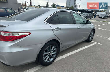 Седан Toyota Camry 2016 в 