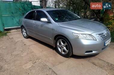 Седан Toyota Camry 2008 в Харькове