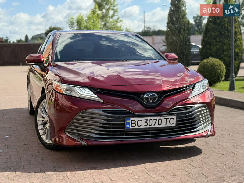 Toyota Camry 2018