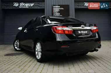 Седан Toyota Camry 2012 в 