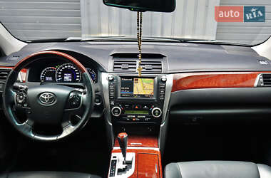 Седан Toyota Camry 2012 в 