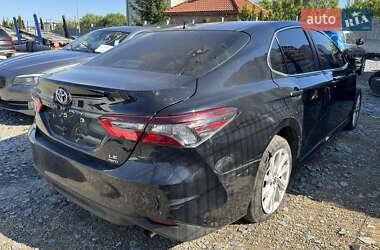 Седан Toyota Camry 2022 в Львове