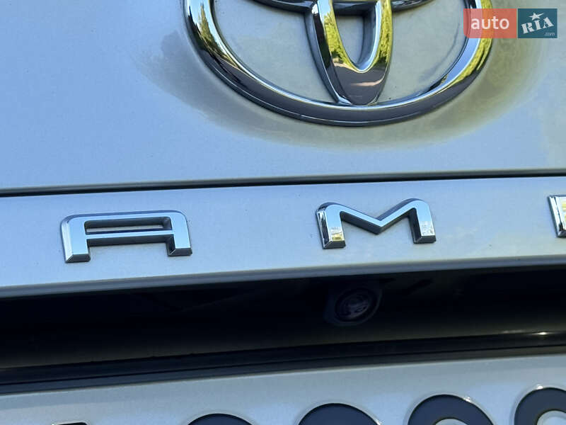 Седан Toyota Camry 2021 в Рівному