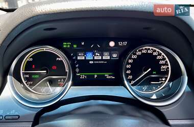 Седан Toyota Camry 2023 в 
