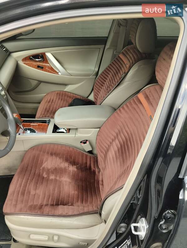 Седан Toyota Camry 2008 в Днепре