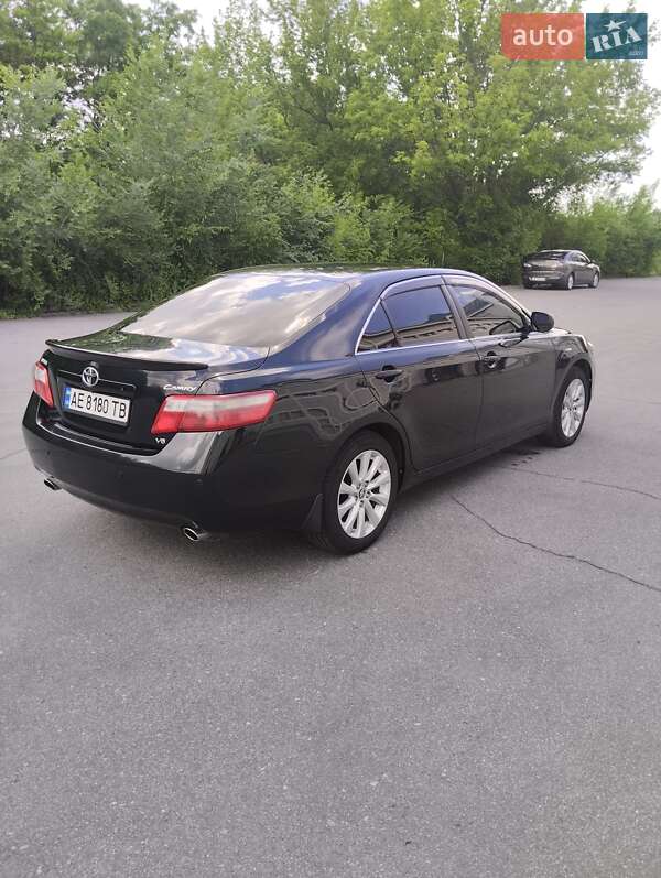 Седан Toyota Camry 2008 в Днепре