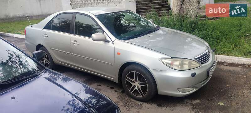 Седан Toyota Camry 2004 в Миколаєві