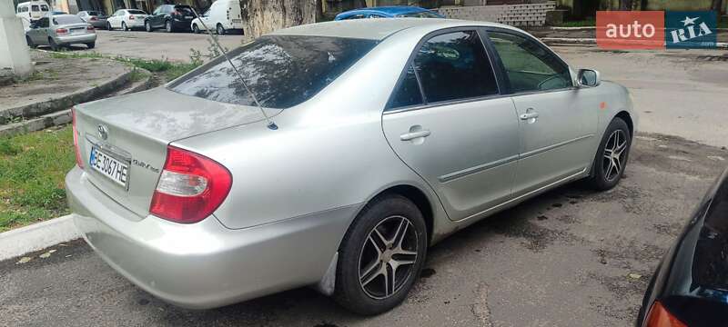 Седан Toyota Camry 2004 в Миколаєві