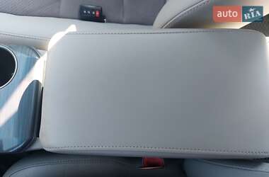 Седан Toyota Camry 2013 в 