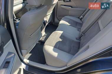 Седан Toyota Camry 2013 в 