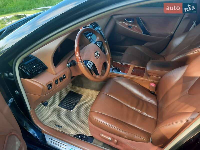 Седан Toyota Camry 2008 в Бобровиці