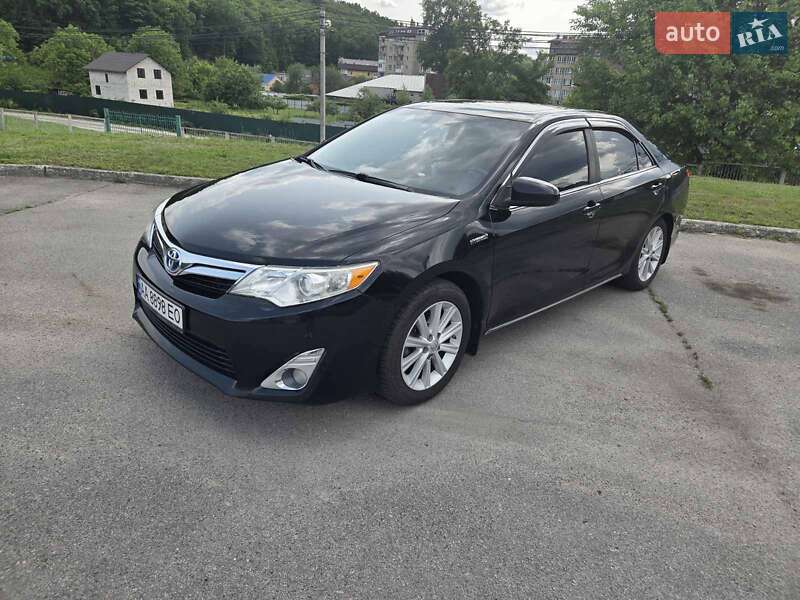 Седан Toyota Camry 2012 в Києві