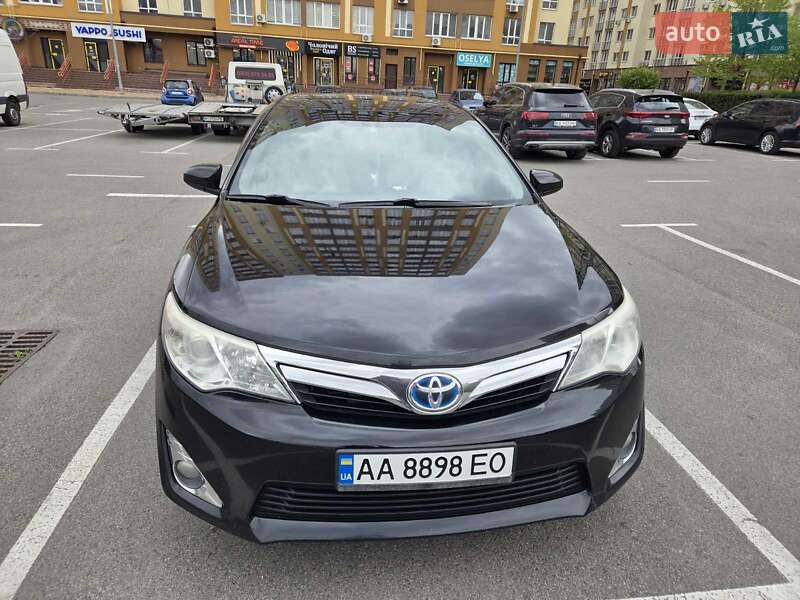 Седан Toyota Camry 2012 в Києві