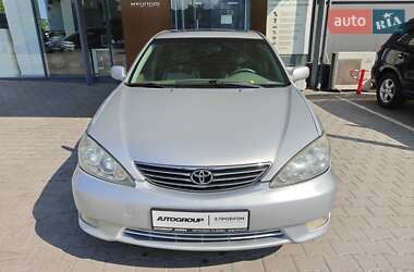 Седан Toyota Camry 2005 в 