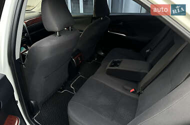 Седан Toyota Camry 2013 в 