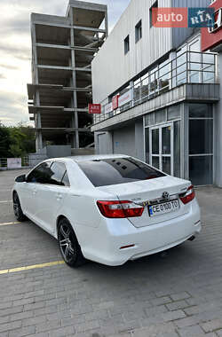 Седан Toyota Camry 2013 в 