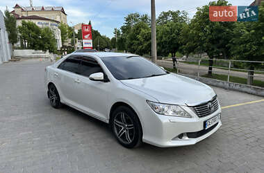 Седан Toyota Camry 2013 в 