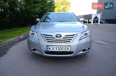 Седан Toyota Camry 2006 в 